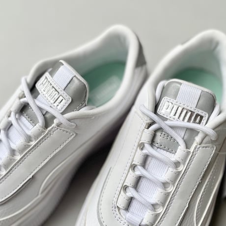 タグ付き未使用品 / 限定完売品 / PUMA x SLY DEVA WMNS SLY