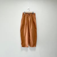 grin シーエルシーチング タックパンツ