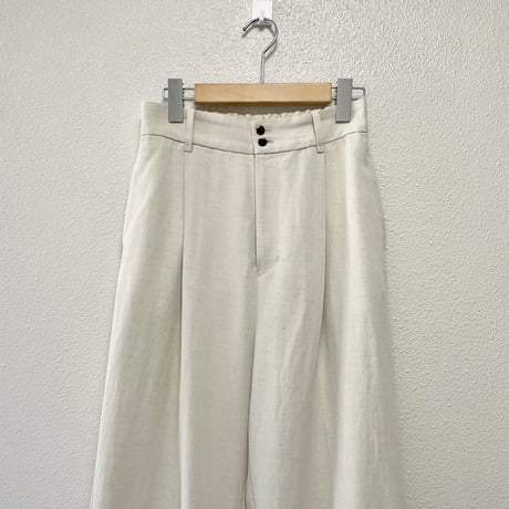 2023 / yuni 強撚コットントリアセテート バックゴムパンツ
