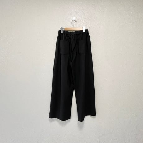 2023AW / grin ハーフトリコットコクーンパンツ【ブラック】