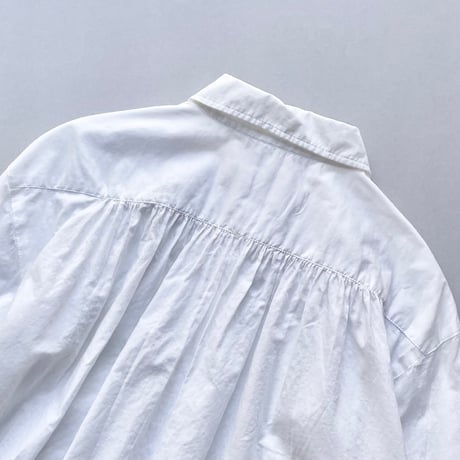 販売継続品 / 人気完売色 / MidiUmi ギャザーショルダーワイドシャツ