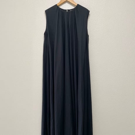 mizuiro ind ギャザーネックロングワンピース 【ブラック】