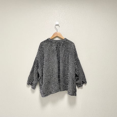 Veritecoeur リネンウールチェックブラウス