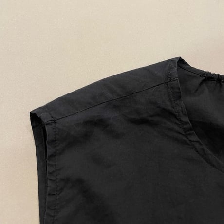 販売継続品 / Veritecoeur インナーバックギャザーノースリーブ