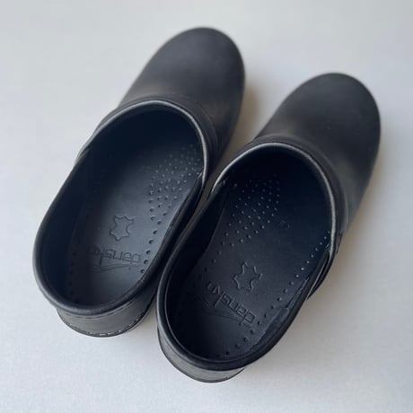販売継続品 /  dansko Professional コンフォートシューズ ＜Black Oiled＞