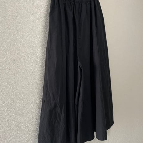 2023 人気完売品 / nest Robe コットンリネンギャザーフレア キュロットパンツ