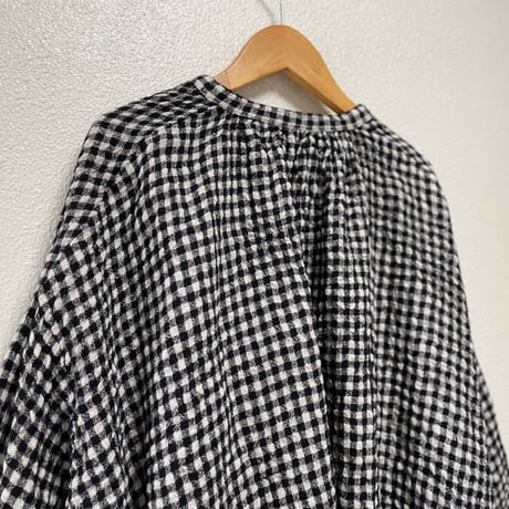 Veritecoeur リネンウールチェックブラウス