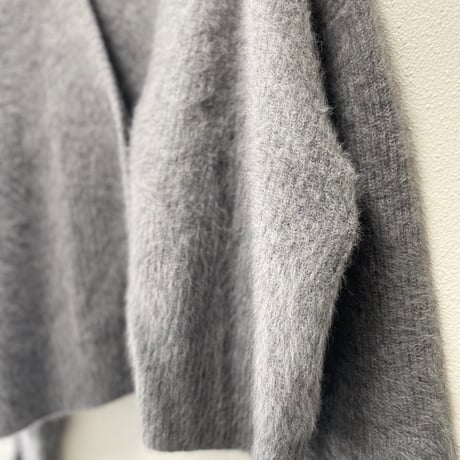 2024AW / GALLARDAGALANTE カシミヤ混カーディガン