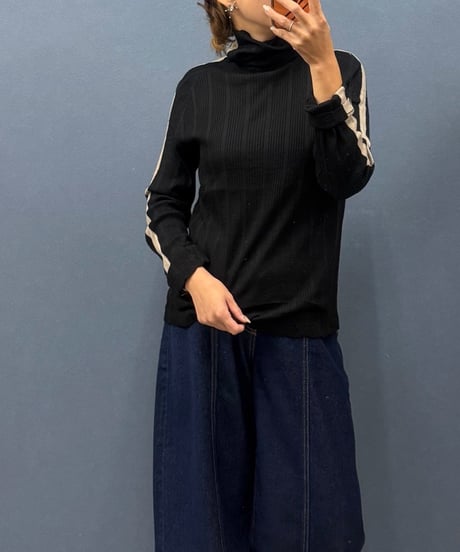 Pauline Bleu ポリーヌブロー  配色ライン リブタートルネックニット