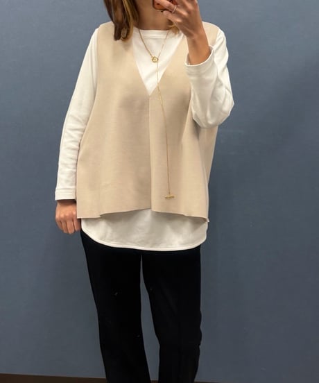 Dignite collier ディニテコリエ バックボタン Vネックベスト