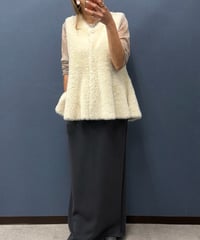 Dignite collier ディニテコリエ  ふわ軽シャギーペプラムベスト