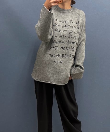 Pauline Bleu ポリーヌブロー 手書き風ロゴプリント プルオーバーニット