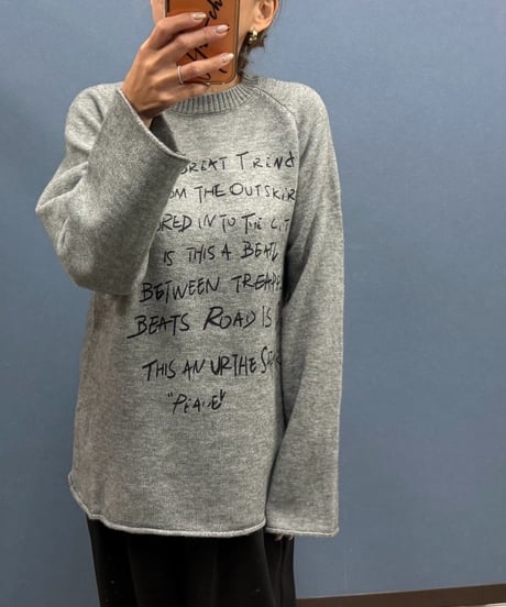 Pauline Bleu ポリーヌブロー 手書き風ロゴプリント プルオーバーニット