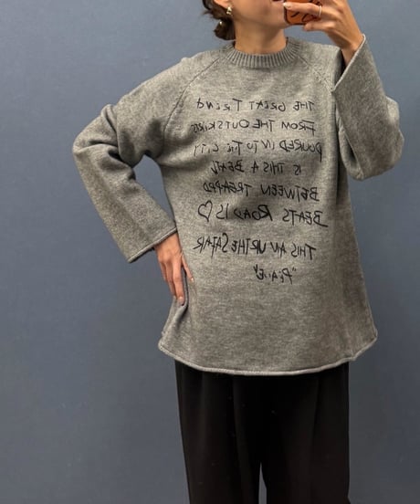 Pauline Bleu ポリーヌブロー 手書き風ロゴプリント プルオーバーニット