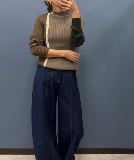 Pauline Bleu ポリーヌブロー アシンメトリー配色 ボタンデザインリブニット