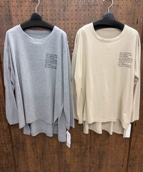 C’EST MOIJEU セモアージュ　アシメロゴプリント ゆるシルエットロングTシャツ