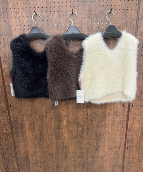 Dignite collier ディニテコリエ ストレッチファー　ショート丈ベスト