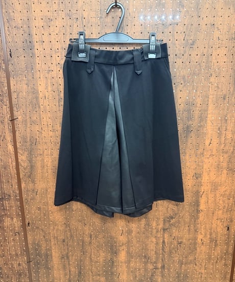 Pauline Bleu ポリーヌブロー　フェイクレザー切替 レイヤードハーフパンツ