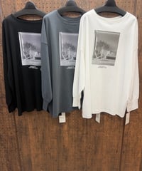 Dignite collier ディニテコリエ　前後着用OK フォトプリントロンT