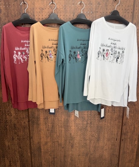 ATELIER SIX  アトリエシックス　刺繍ガール×BARプリントロンT