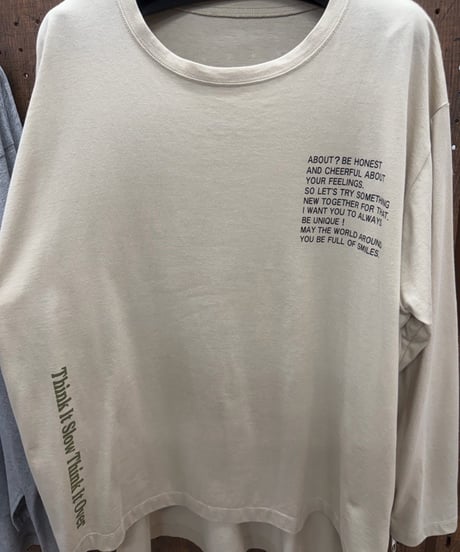 C’EST MOIJEU セモアージュ　アシメロゴプリント ゆるシルエットロングTシャツ