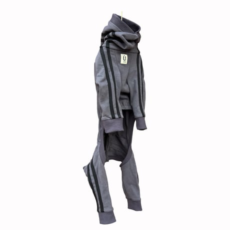 zip-up line jersey rompers：Storm //ｼﾞｯﾌﾟｱｯﾌﾟﾗｲﾝｼﾞｬｰｼﾞﾛﾝﾊﾟｰｽ :ｽﾄｰﾑ