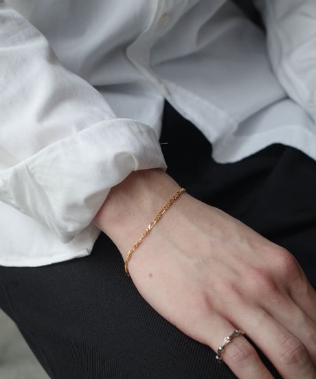 meian Gold's "Baby Figaro" bracelet