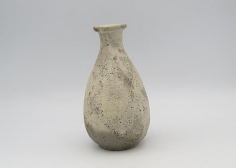 渡辺信史　w36徳利 炭化白