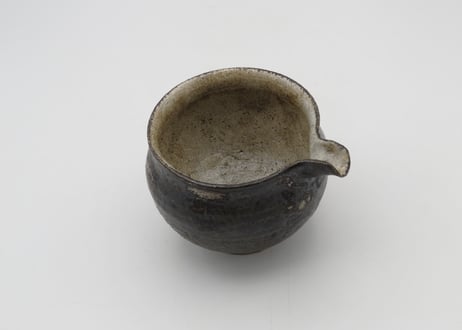 渡辺信史　w5黒釉薬片口
