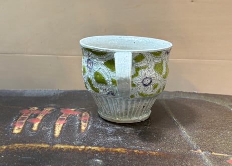 松尾三希子　半磁器色絵緑のマグB1