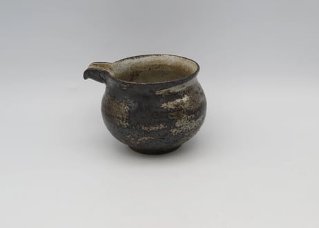 渡辺信史　w5黒釉薬片口