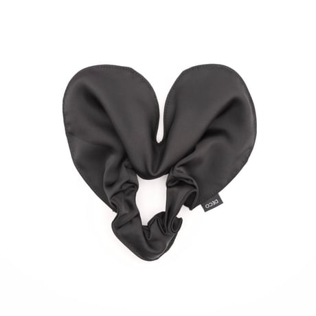 heart satin chouchou