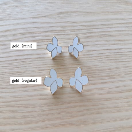white flower pierce
