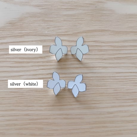 white flower pierce