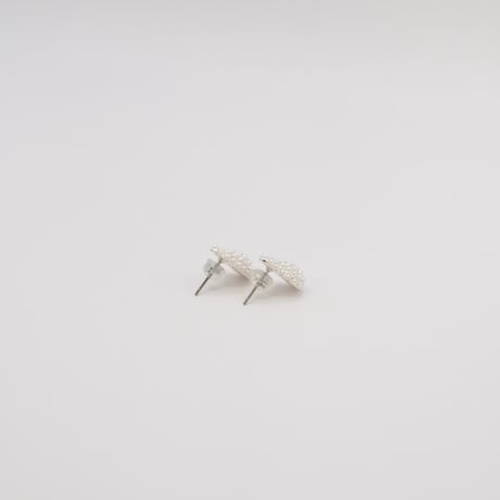 pearl drop pierce