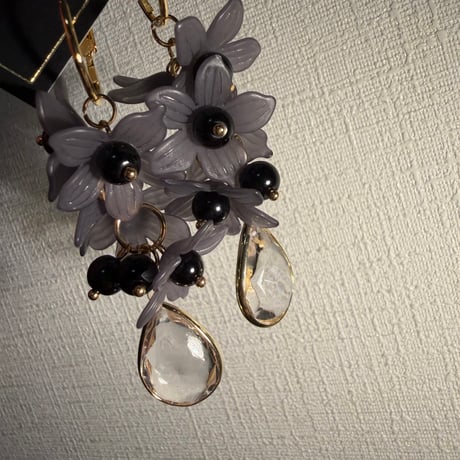 Grey Lily