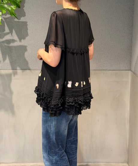 【現物・3L】ペタペタデコレーションブラウス