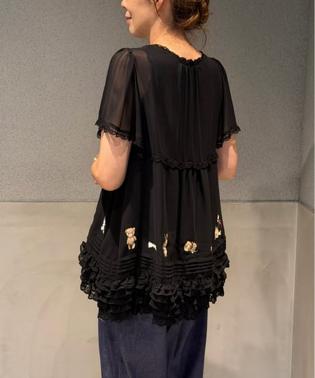【現物・3L】ペタペタデコレーションブラウス •フォーチュン