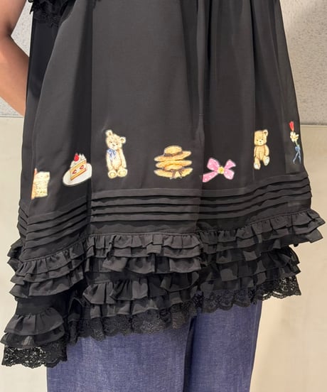 【現物・M】ペタペタデコレーションブラウス •ベア
