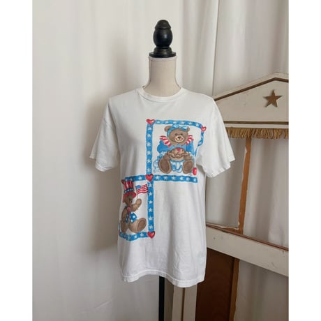Vintage heart bear T-shirt