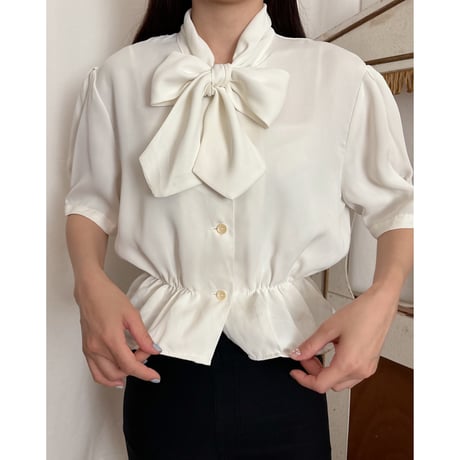 Vintage bowtie peplum blouse