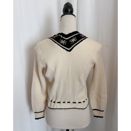 Vintage floral embroidery ribbon cardigan