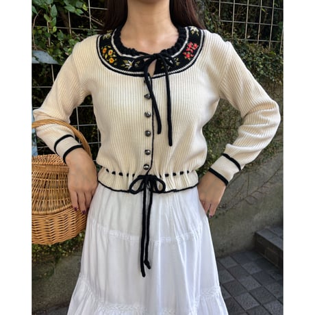 Vintage floral embroidery ribbon cardigan