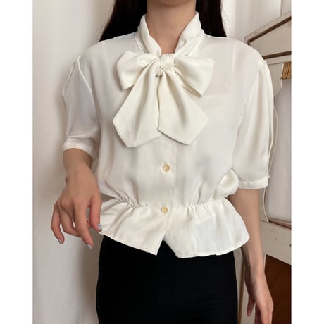 Vintage bowtie peplum blouse