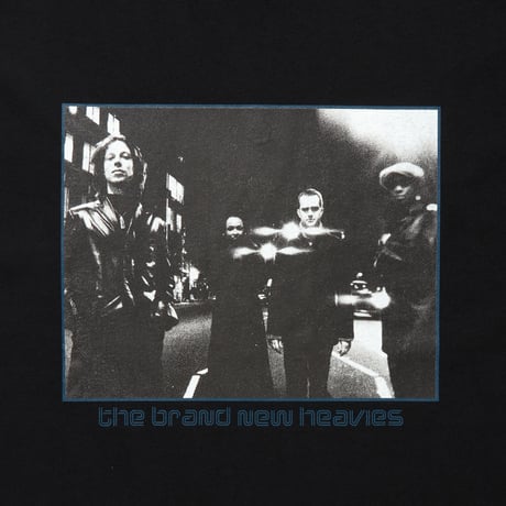 CITY COUNTRY CITY x the brand new heavies_Cotton T-shirt _Shelter_Black