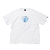 GARMENT DYE COTTON T-SHIRT_PLOY AA_ARTWORK BY Abu Qadim Haqq_WHTE