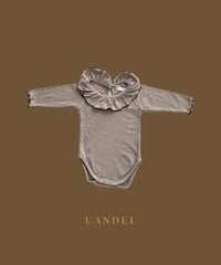 UANDEL- Mellow Collared Romper (Mocha)