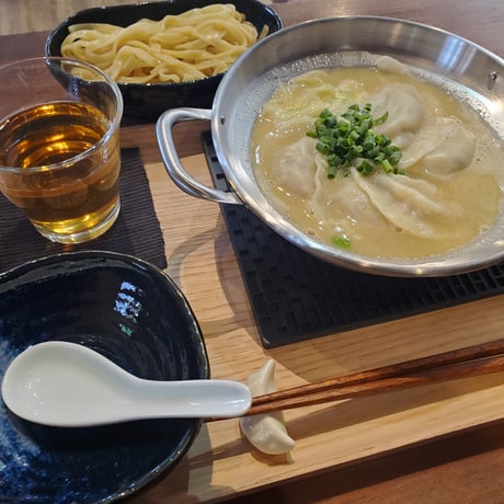 鶏白湯餃子鍋セット　[2人～3人前]