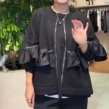 ビッグワッフルフリルブルゾン