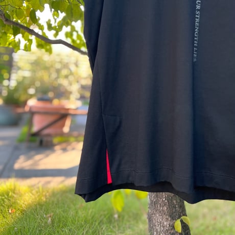 裾テープ付きTシャツ